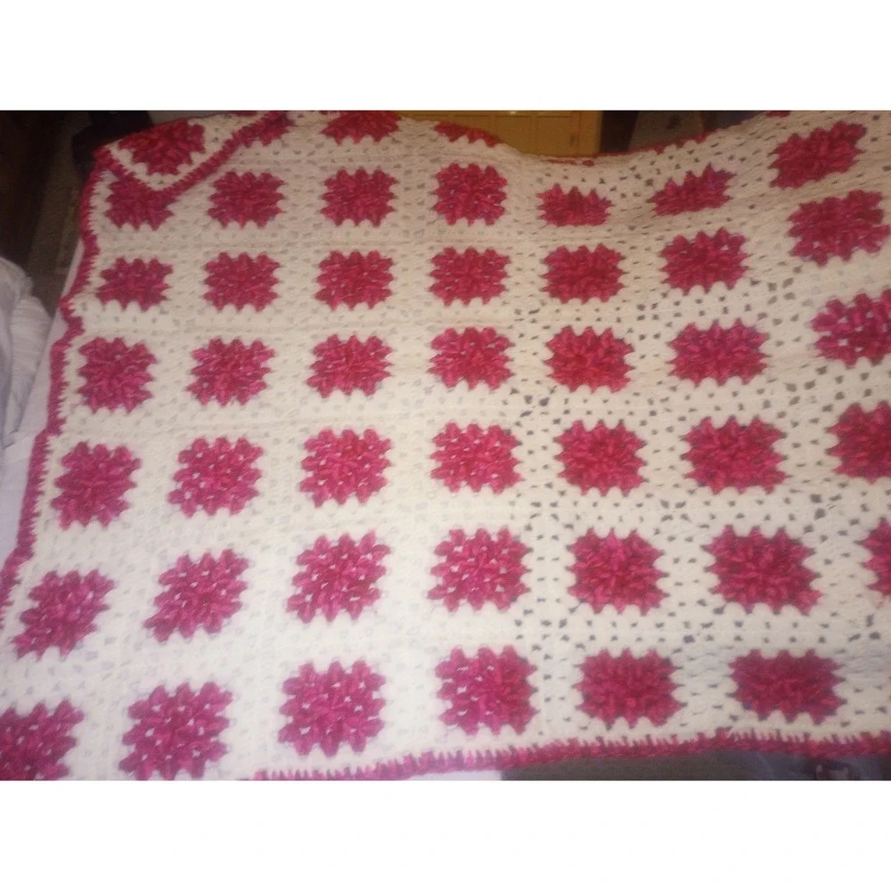 Vtg Granny Square Pink, White Red Crocheted Blanket 50x87in‎ Over 20yrs Old